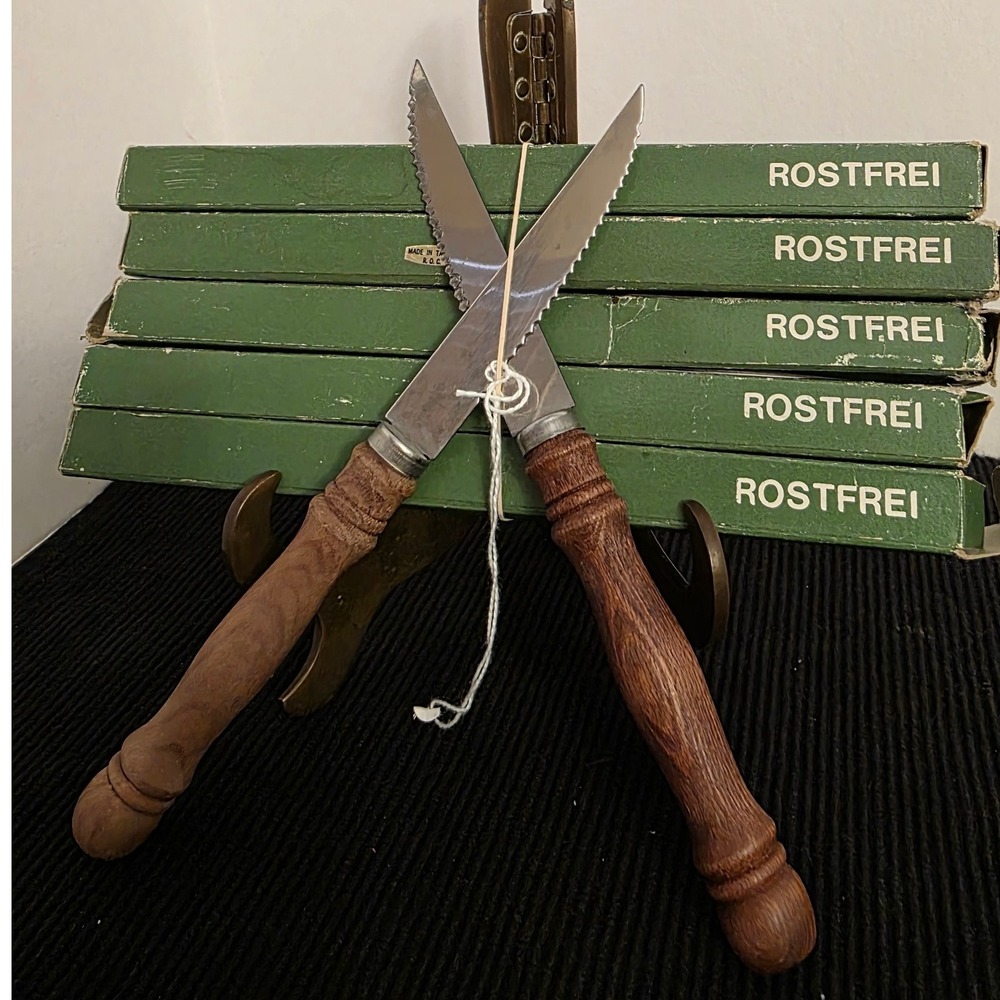 Set of‎ 10 Vintage Rostfrei Steak Knives Serrated Stainless Steel Wood Handles